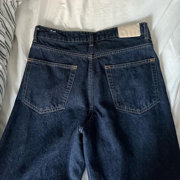 Zara Mid-Rise Dark Wash Wide Leg Jean - Picture 3 of 3